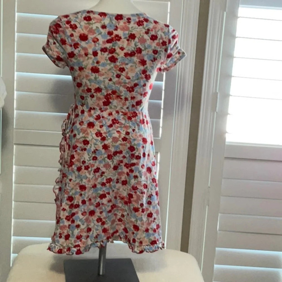 NO boundaries - Picture 3 of 8